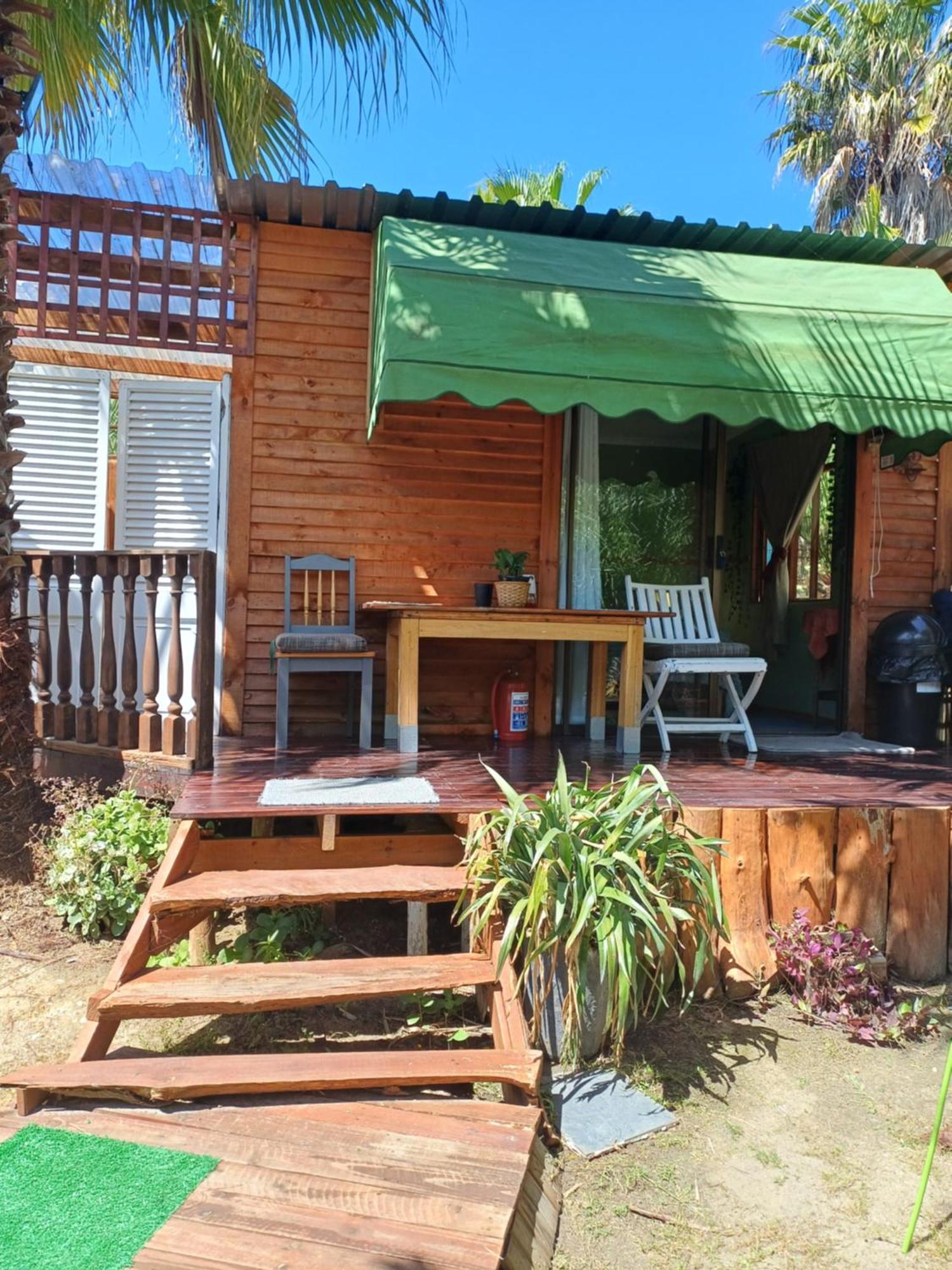 The Farmhouse Palm Tree Cabin Stellenbosch Exterior photo